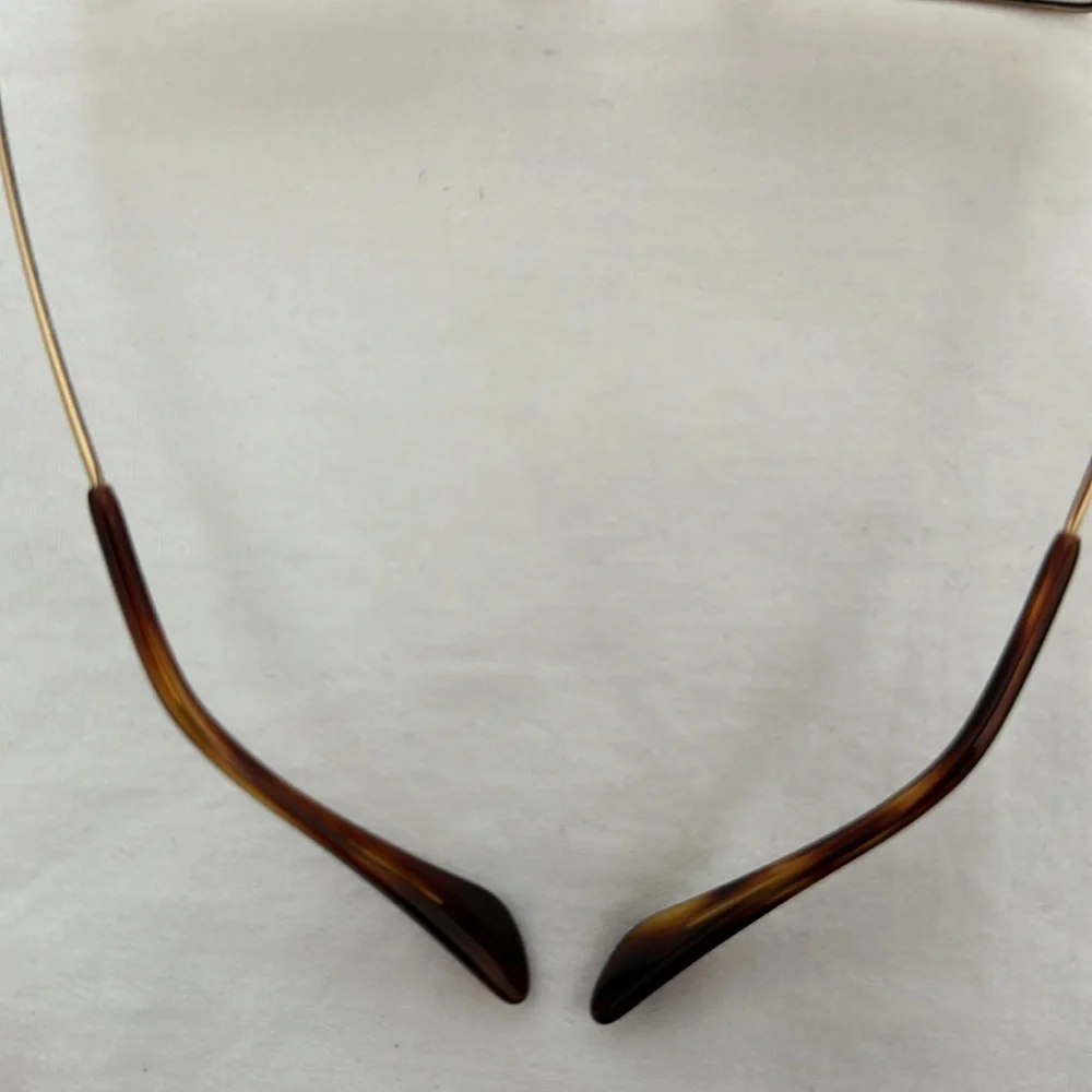 Ray Ban Sun Glasses - Picture 6 of 7